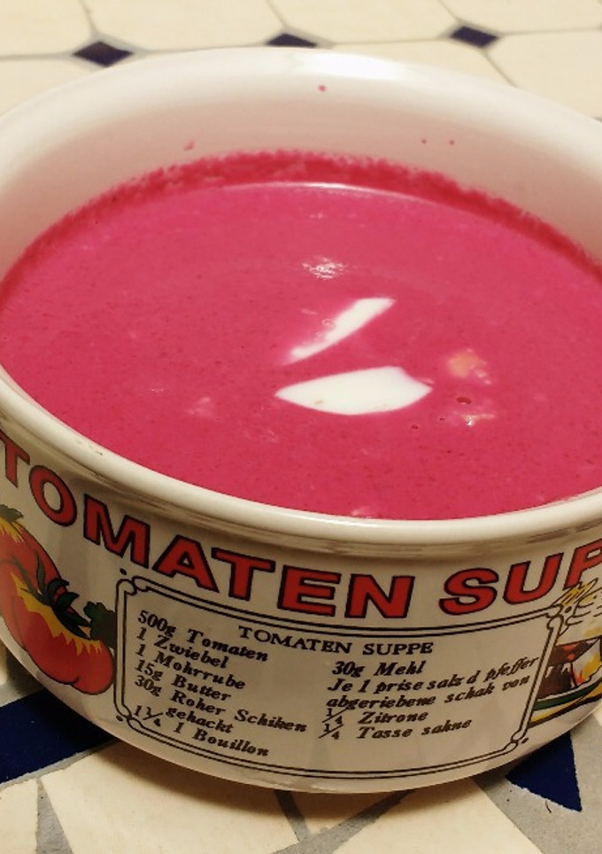 Una foto de Borsch frío