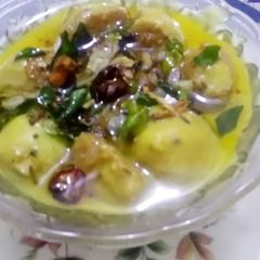 Jhut put tyar hona wali karhi A picture of Jhut put tyar hona wali karhi.