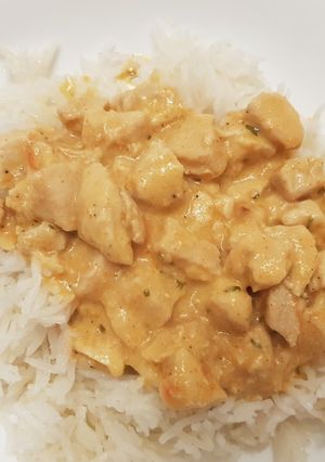 Tejszínes csirkemell, növényi tejszínnel recept fotója