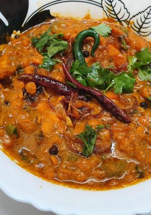 A picture of Chicken Chana Dal Masala.