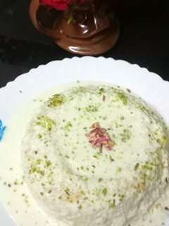 A picture of Malai Steam Rava Cake.