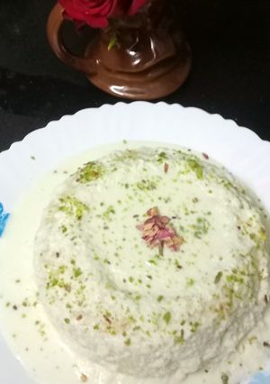 A picture of Malai Steam Rava Cake.