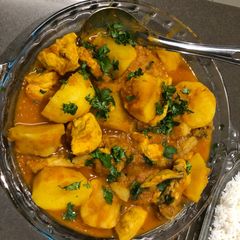 A picture of Chicken curry.