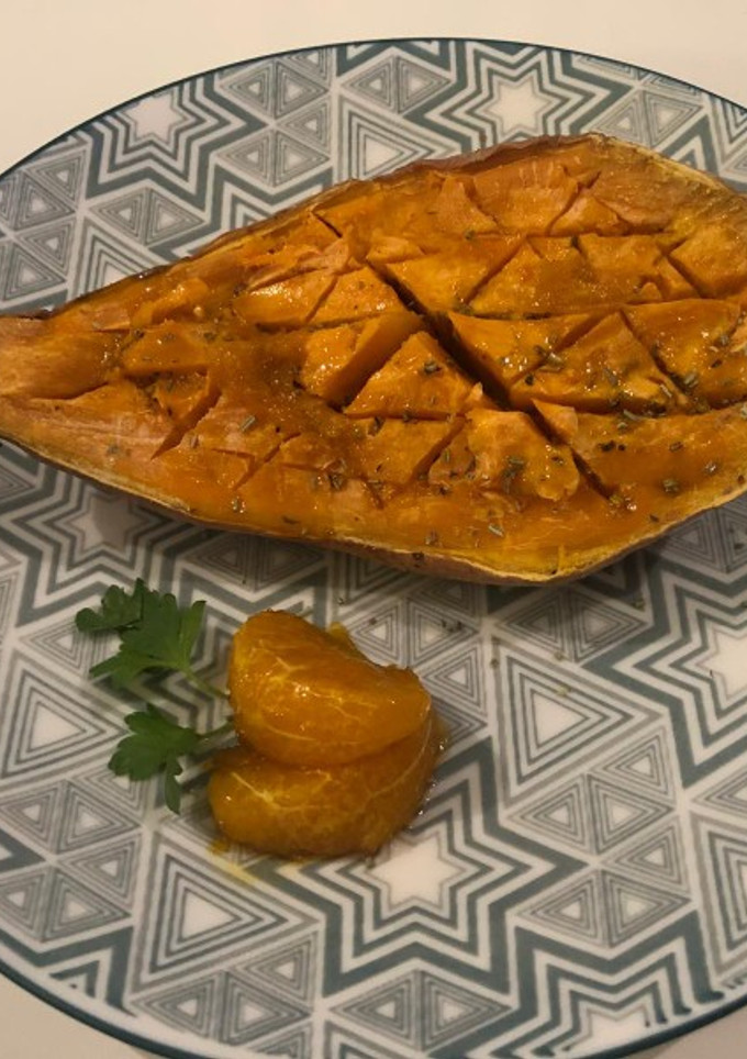 Una foto de Batata asada con mandarinas a la miel🍯