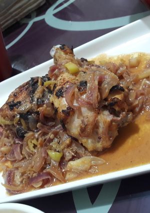 Une photo de Poulet yassa (Sénégal)