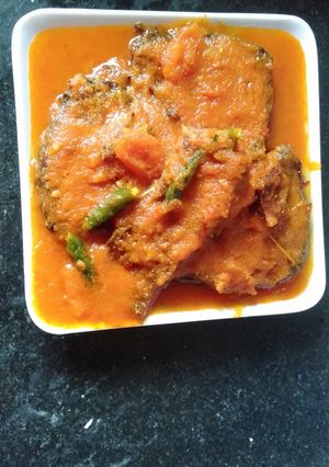 রুই মাছের কালিয়া (rui maacher kaliya recipe in Bengali) রেসিপির প্রধান ছবি