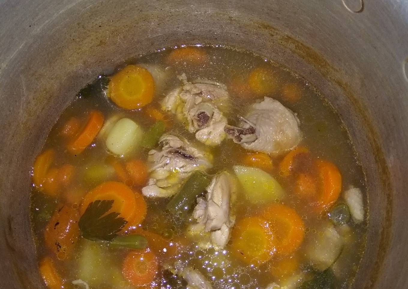 Sop ayam sederhana