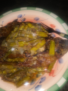 A picture of Sensational Chuck Steak With Asparagus, Onions & Garlic💕.