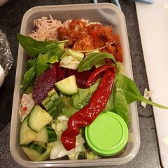Left-over Salad Lunch A picture of Left-over Salad Lunch.