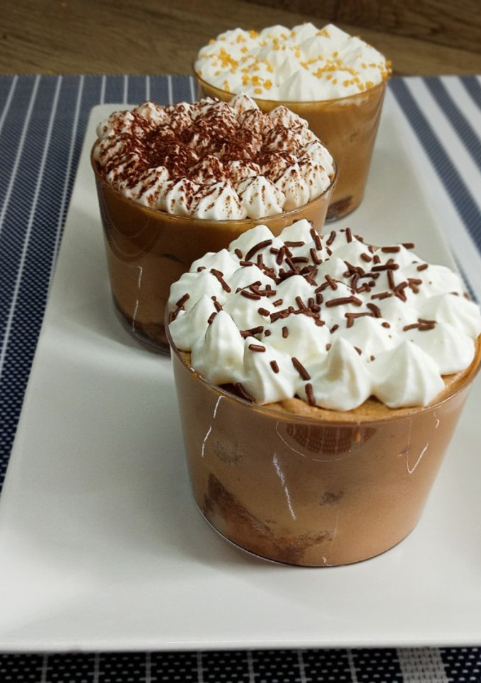 Una foto de Mousse de café sin huevo sin gelatina