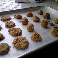 A picture of Peanut Butter Cookies.