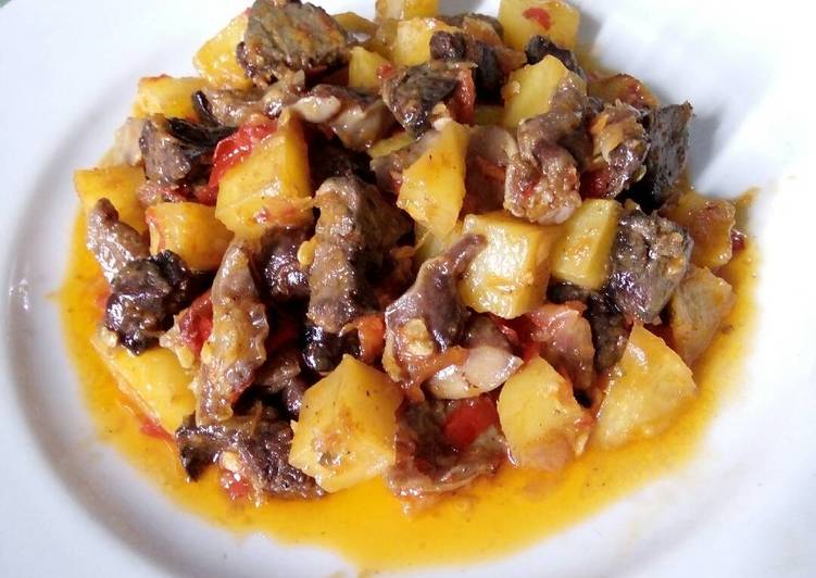 Sambel goreng ati ampela kentang