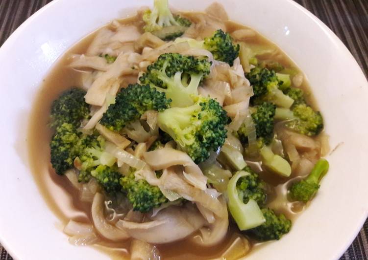 Cara mudah Membuat Brokoli Jamur Saus Tiram yang simpel