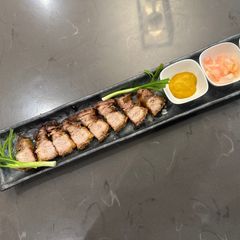 A picture of Thai Fried Crispy Pork - Moo Krob - Wow this is amazing :P - Enjoy :P.
