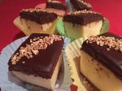 Una foto de pastelito dulces de crema