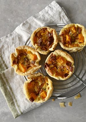 A picture of Pumpkin Tartlets.