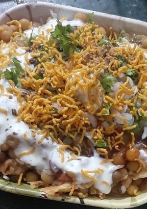 मटरा चाट (matra chaat recipe in Hindi) रेसिपी मुख्य फोटो