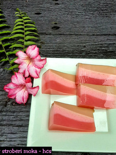 Foto resep Puding Stroberi Lapis Moka