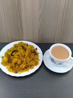 પૌંઆ બટાકા (Poha Bataka Recipe In Gujarati) રેસીપી મુખ્ય ફોટો
