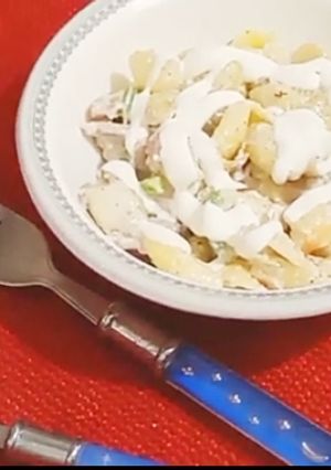 A picture of Creamy cheese pasta.
