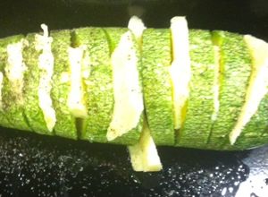 Una foto de Calabacitas hasselback
