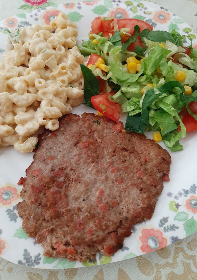 Una foto de Bistec de carne molida (receta rendidora)