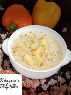 A picture of Potatoes soup.