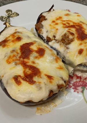Una foto de Berenjenas rellenas de carne y bechamel