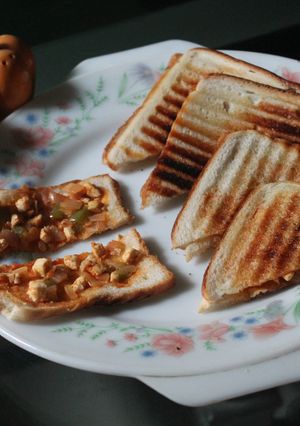 A picture of Paneer Sandwich.