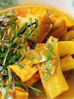 Hình của món Canh cà tím chuối đậu.