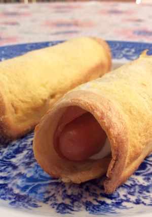 Foto principal de Rollitos de salchicha y pavo al huevo🍞