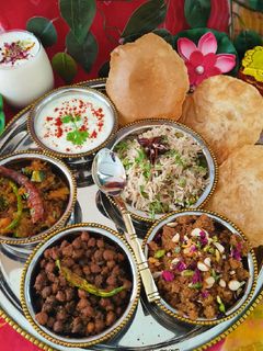 नवमी स्पेशल थाली (NavmiSspecial Thali Recipe in Hindi) रेसिपी मुख्य फोटो