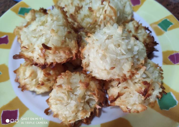 Simple Way to Make Ultimate Coconut Macaroons