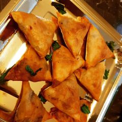 A picture of Bikaneri Mini Samosa (Baked and Fried).