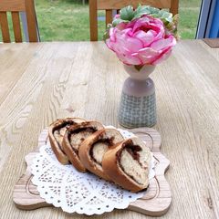 A picture of Banana and Nutella bread.