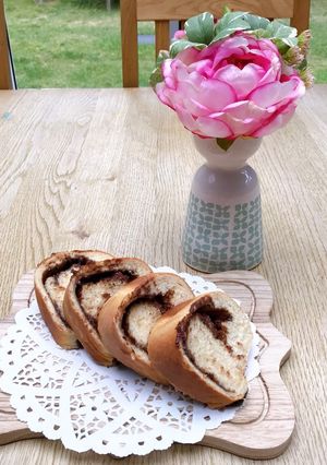A picture of Banana and Nutella bread.