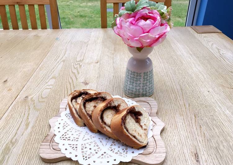 Steps to Make Any-night-of-the-week Banana and Nutella bread