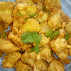 A picture of Potato pakora.