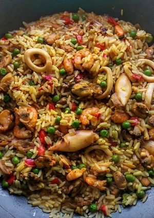 Una foto de Paella de Mariscos