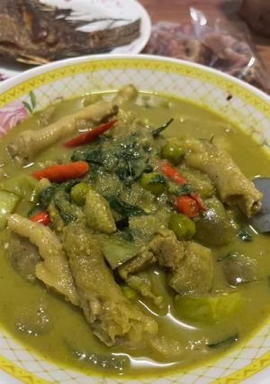 รูปของ แกงเขียวหวานตีนไก่
