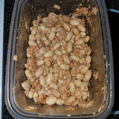 Tuna and bean salad A picture of Tuna and bean salad.