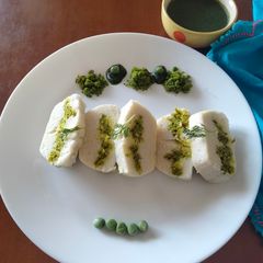 A picture of Stuffed idlli.