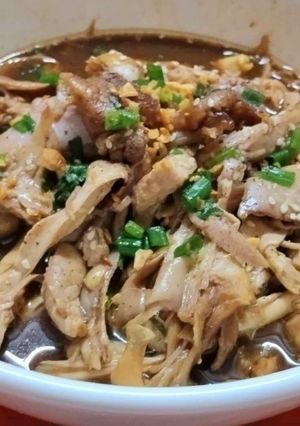 Hình của món Gà nướng rim mè.