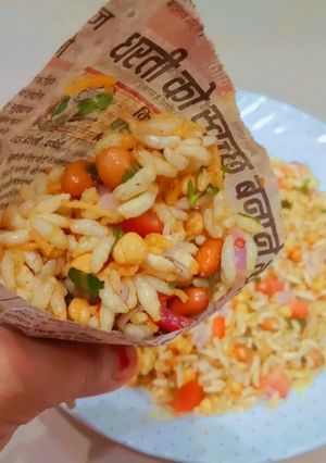 चटपटी भेलपुरी(chatpati bhelpuri recipe in hindi) रेसिपी मुख्य फोटो