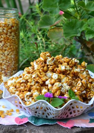 Una foto de Pochoclos con canela y caramelo salado🍿