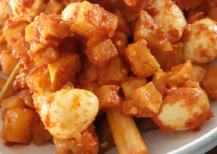 Cara Gampang Menyiapkan Balado kentang telur puyuh Anti Gagal