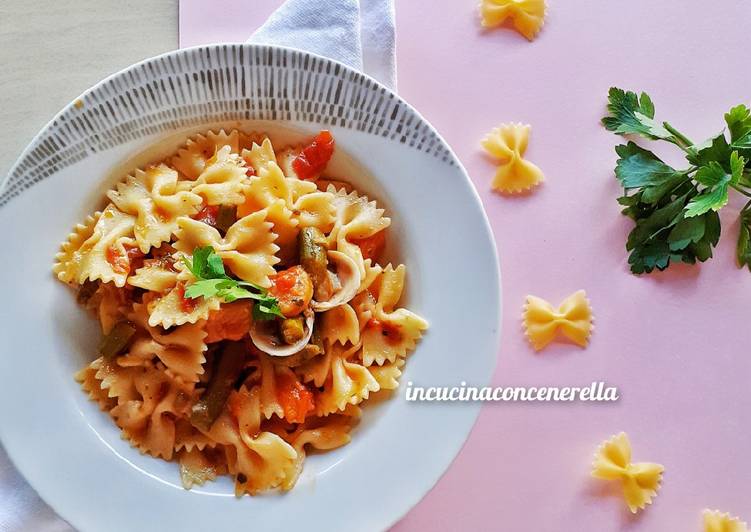 FARFALLE ASPARAGI, VONGOLE E GAMBERETTI