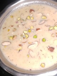 नारळाची खीर (naralachi kheer recipe in marathi) रेसिपी चे मुख्य फोटो 