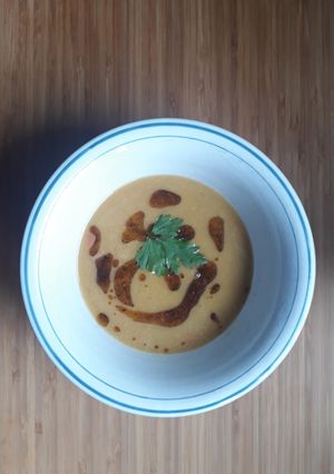 Una foto de Sopa de lentejas rojas (Şorba nîskên sor)