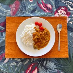 A picture of Japanese butter chicken curry 🇯🇵🧈🐓🍛 ~ Costco batch cooking.